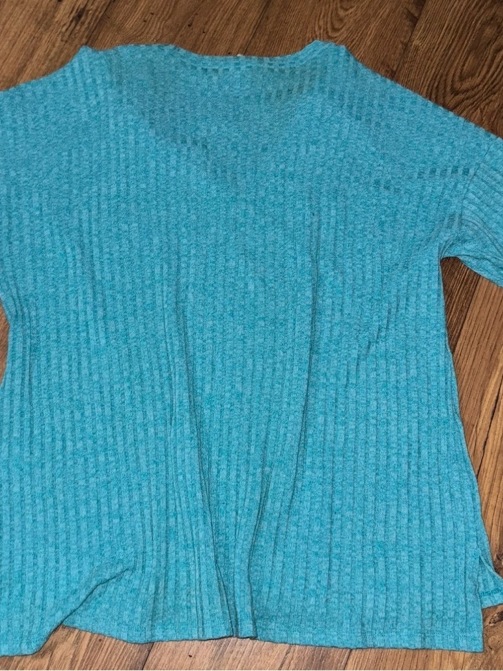 Faded Glory Turquoise Ribbed V-Neck Top - Picture 2 of 2